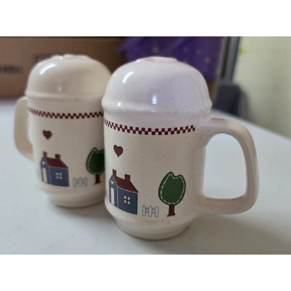 International Habersham Salt And Pepper Shakers Heart Home